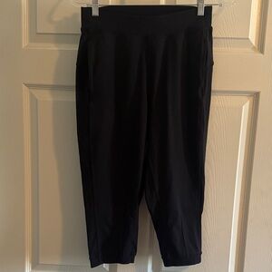 Lululemon Athletica Black cropped joggers